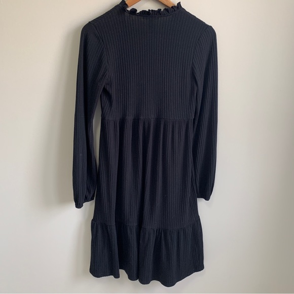 ✨2/$30✨ New Look Black Ribbed Maternity Dress - Picture 5 of 5